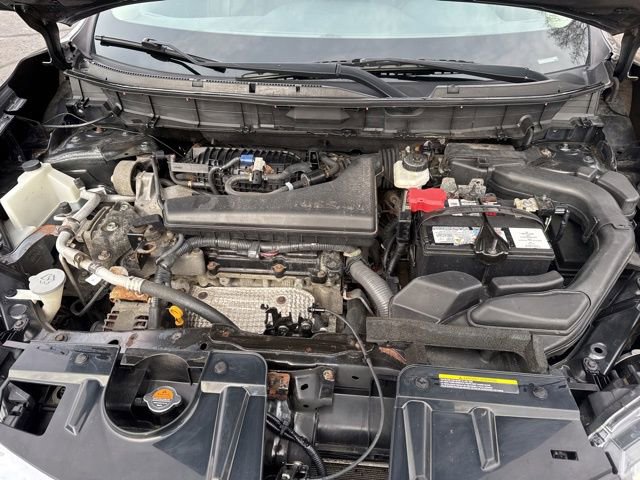 Used 2018 Nissan Rogue SV image 29