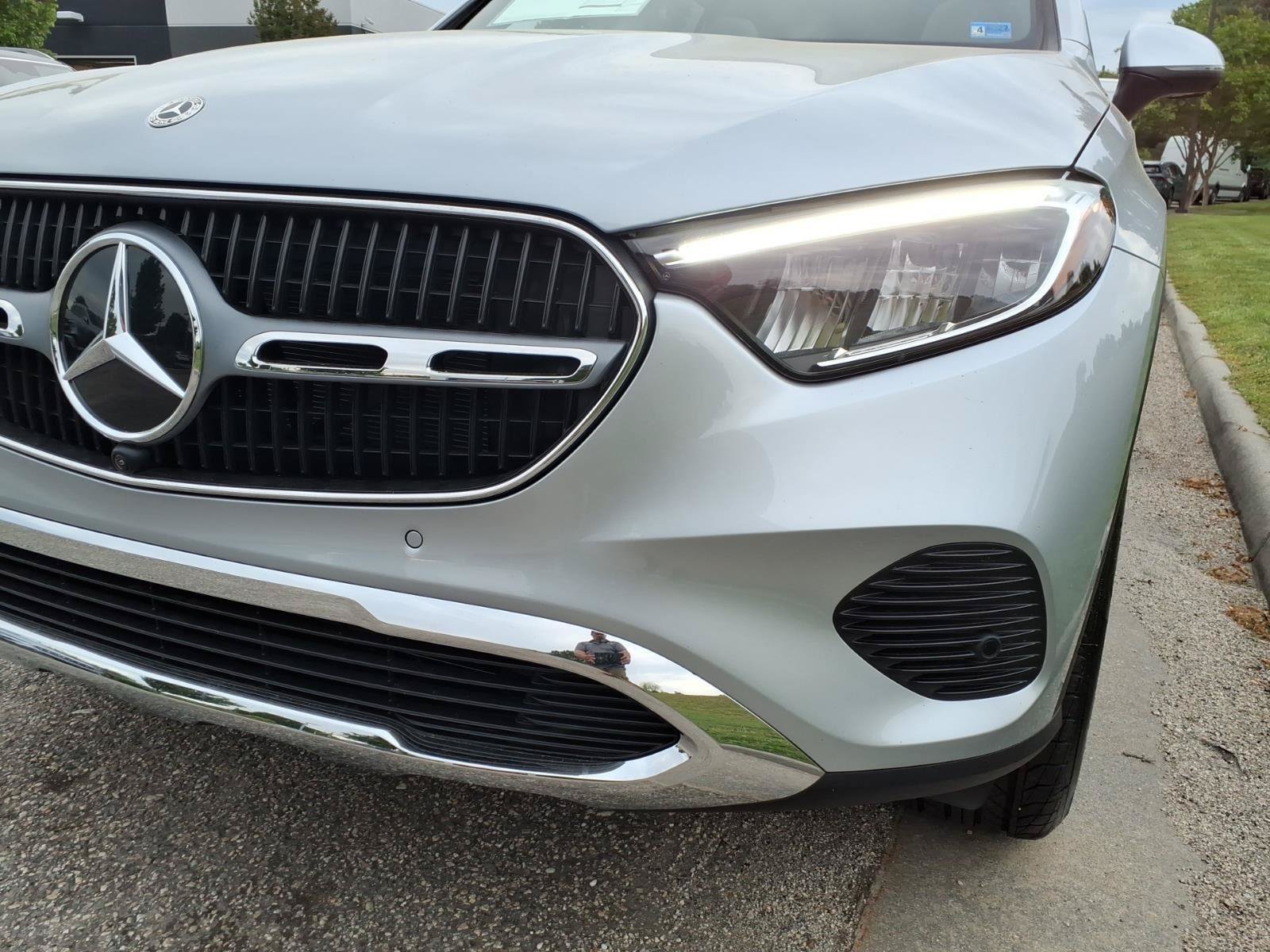 New 2026 Mercedes-Benz GLC 300 4MATIC image 2