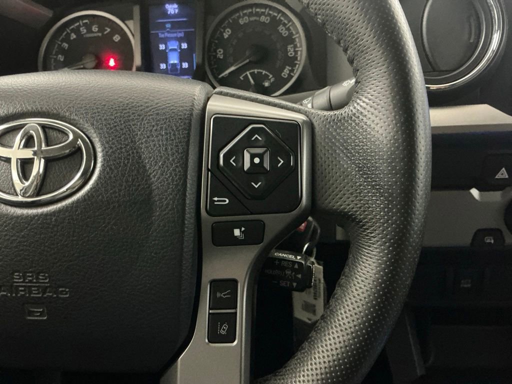 Used 2020 Toyota Tacoma SR5 w/ SR5 Appearance Package (SM) RWD image 14