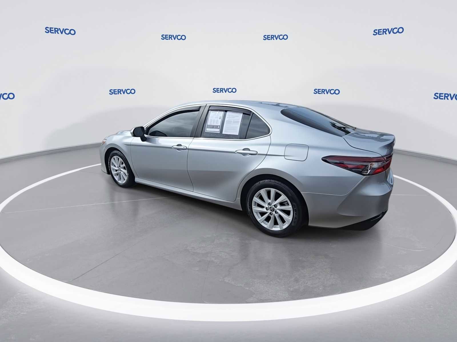 Used 2022 Toyota Camry LE FWD image 6