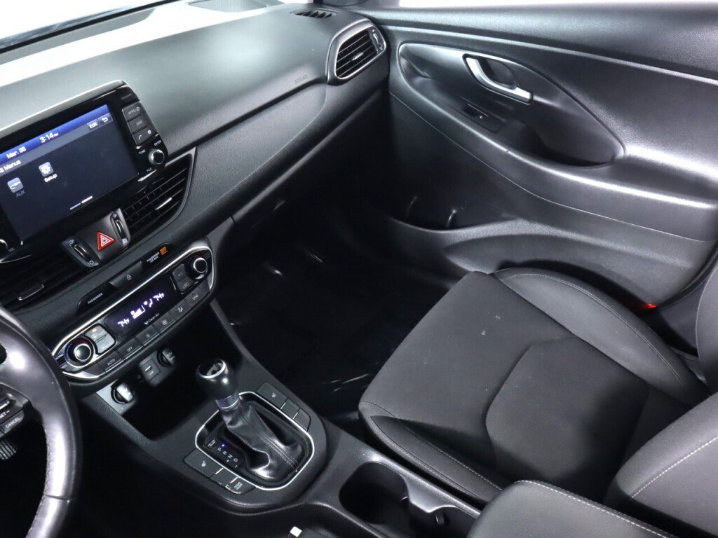 Used 2018 Hyundai Elantra GT w/ Style Package 02 FWD image 34