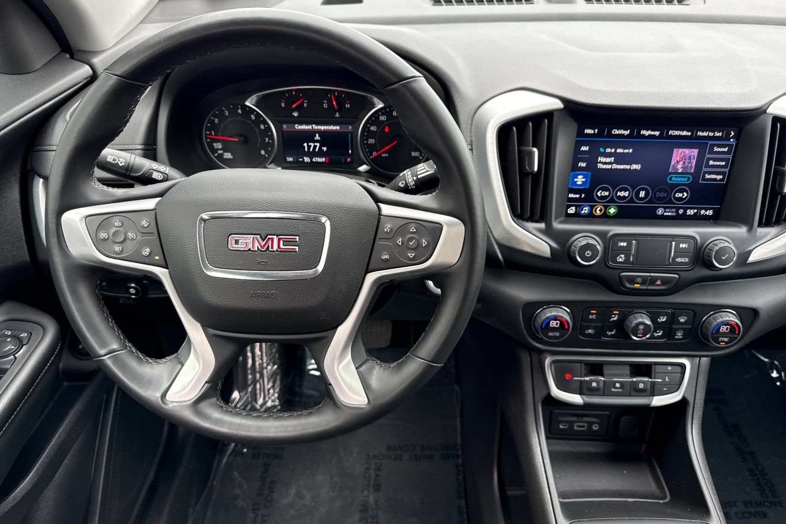 Used 2024 GMC Terrain SLT AWD/4WD image 14