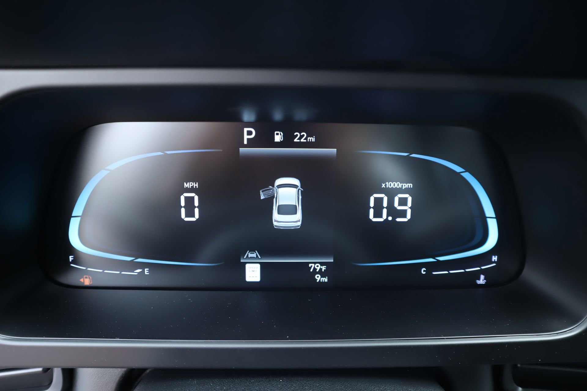 New 2026 Hyundai Elantra SEL Sport FWD image 4