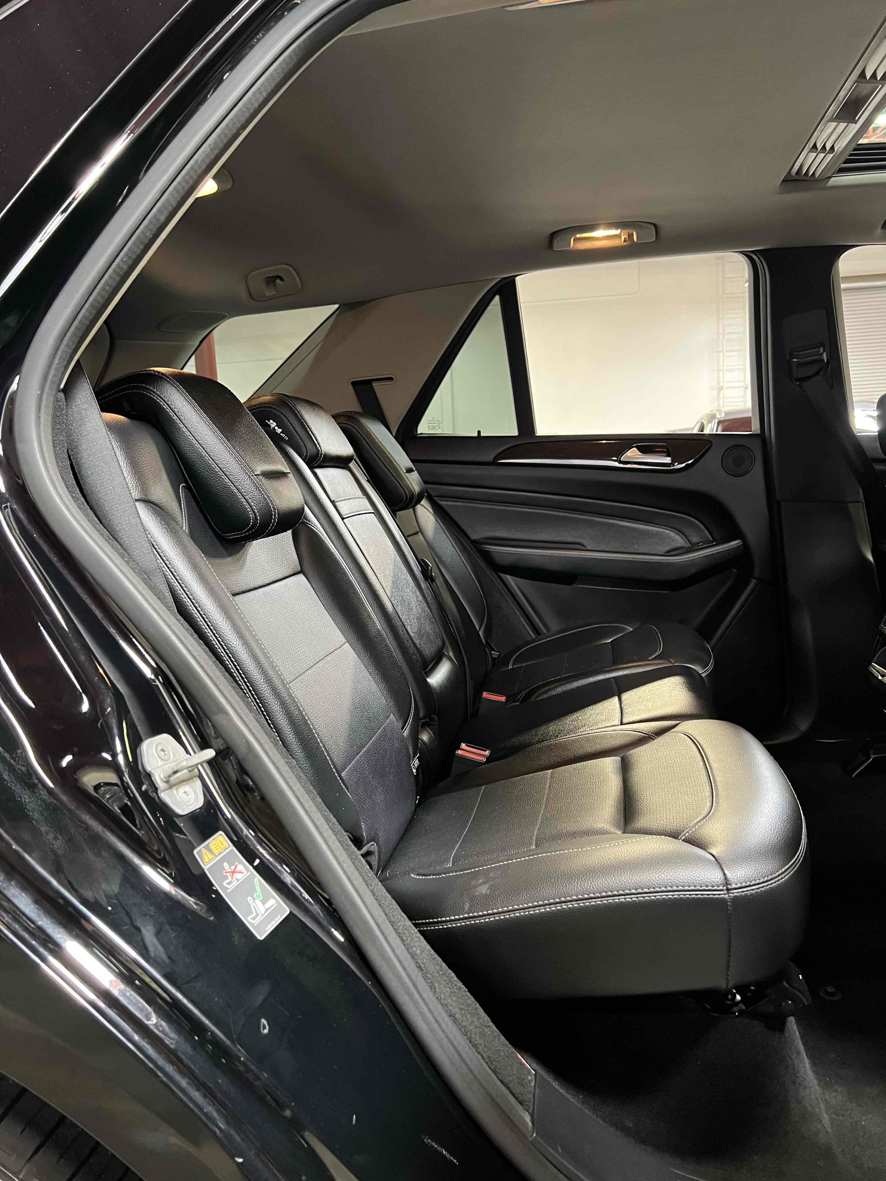Used 2015 Mercedes-Benz ML 350 4MATIC w/ Premium 1 Package image 35