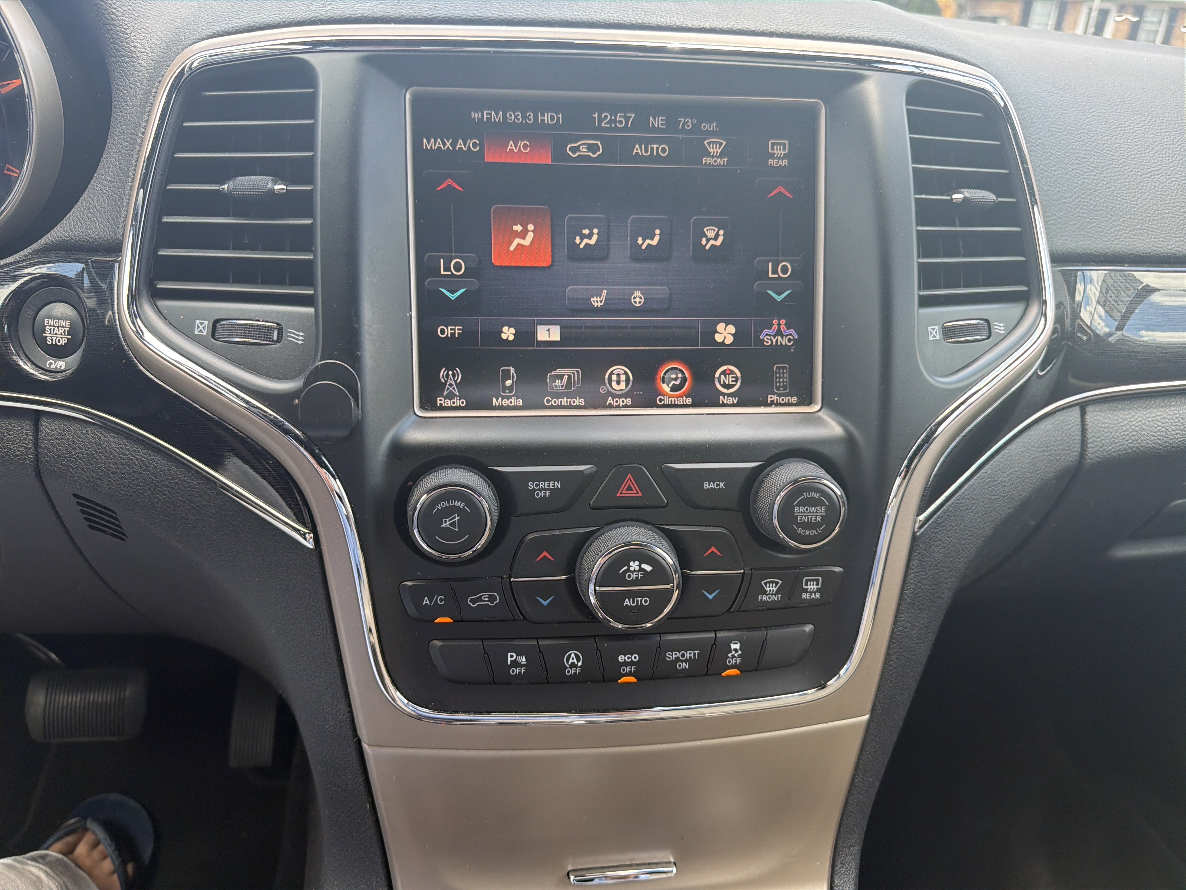 Used 2016 Jeep Grand Cherokee Limited 75th Anniversary AWD/4WD image 25