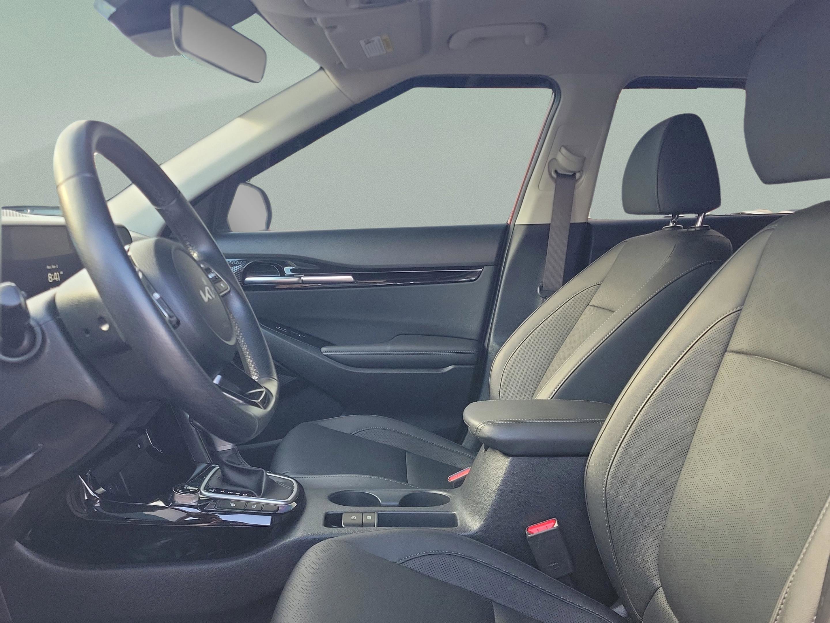 Used 2024 Kia Seltos SX image 17