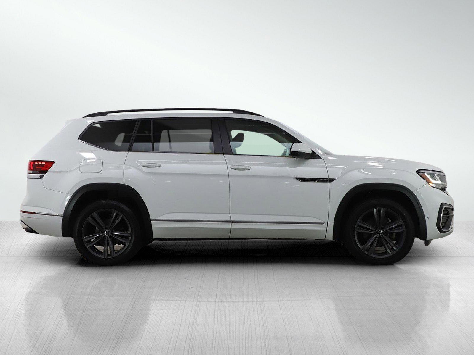 Used 2021 Volkswagen Atlas SE w/ Panoramic Sunroof Package image 7