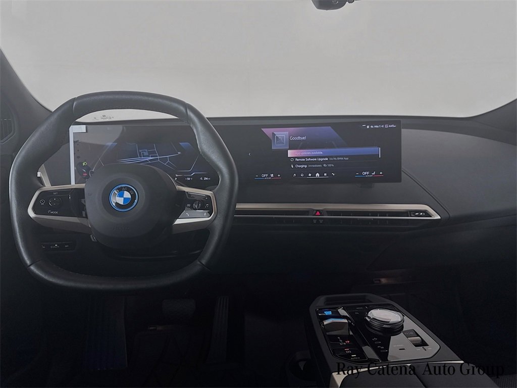 Used 2025 BMW iX xDrive50 w/ Premium Package image 23