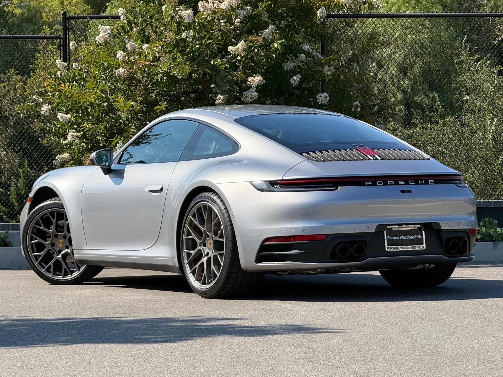 Used 2024 Porsche 911 Carrera RWD image 3