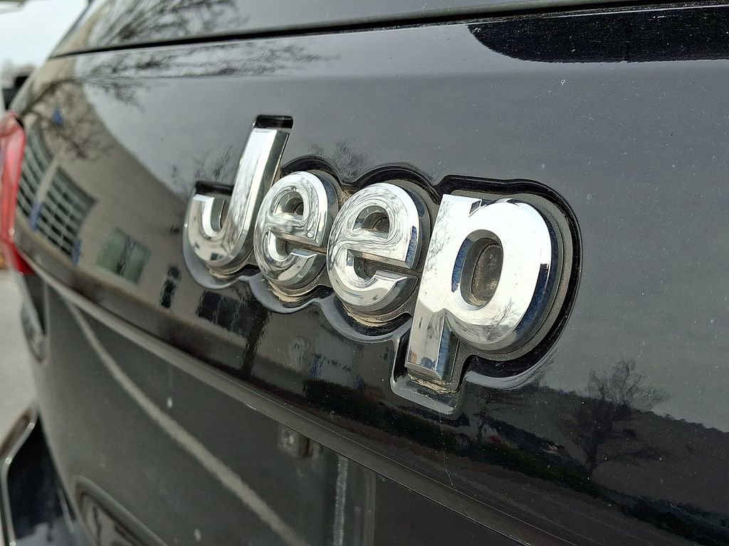 Used 2018 Jeep Grand Cherokee Limited w/ Mopar Chrome Edition Group image 33