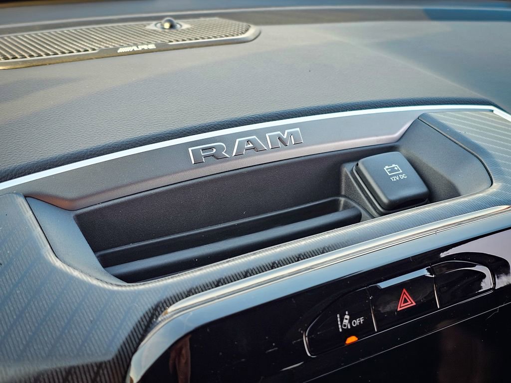New 2026 RAM 1500 4x4 Crew Cab image 23