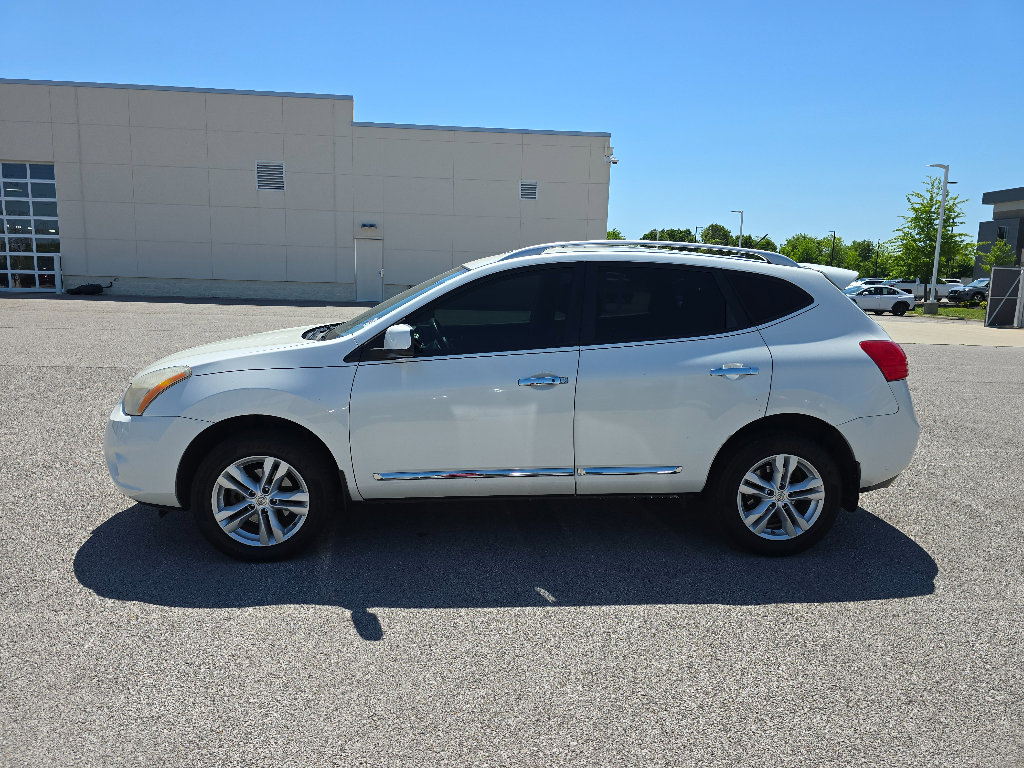 Used 2012 Nissan Rogue SV AWD/4WD image 7