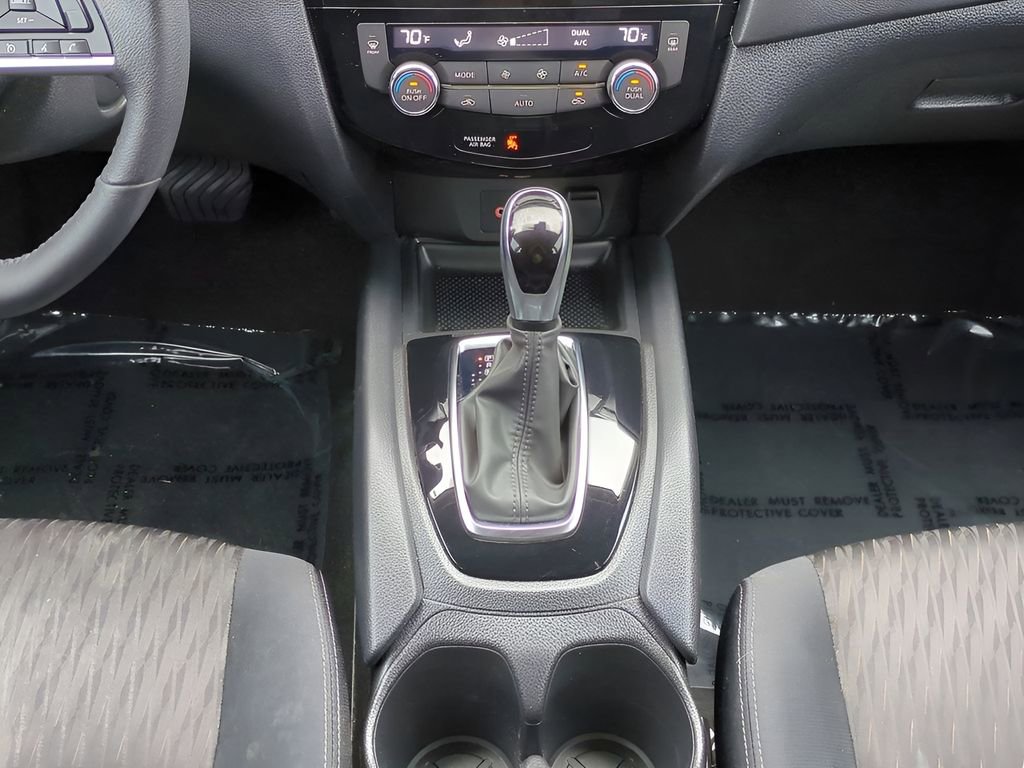 Used 2019 Nissan Rogue SV image 19