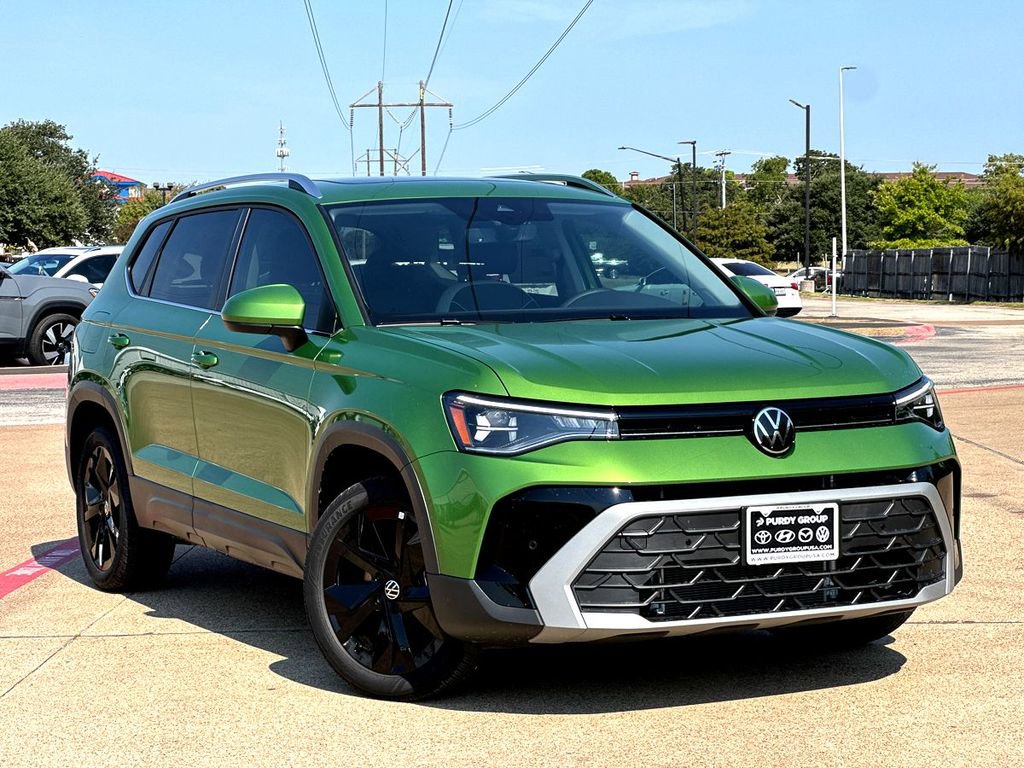 New 2025 Volkswagen Taos SE