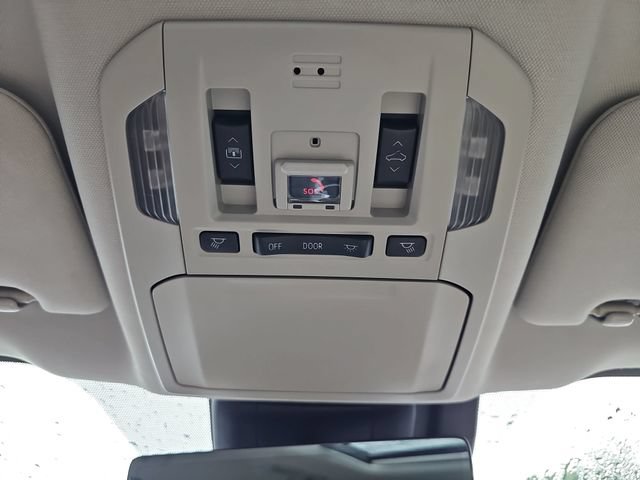 Used 2021 Toyota Highlander Platinum FWD image 34