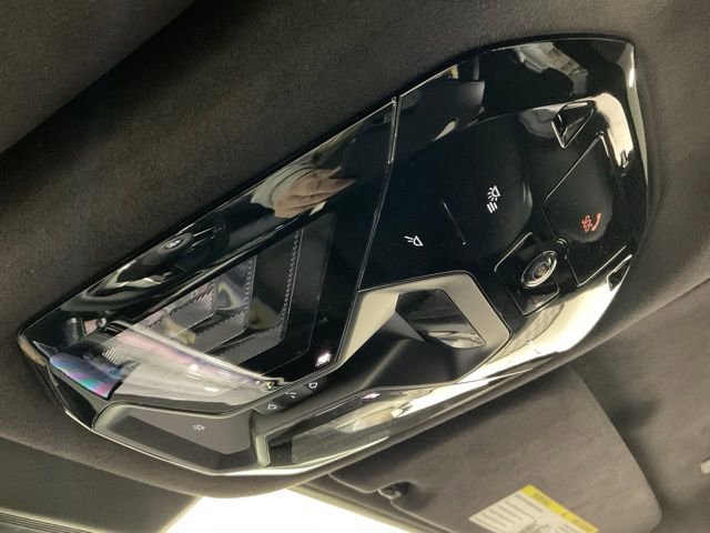 Used 2024 BMW 760i xDrive image 24