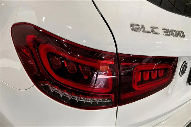 Used 2021 Mercedes-Benz GLC 300 4MATIC image 30