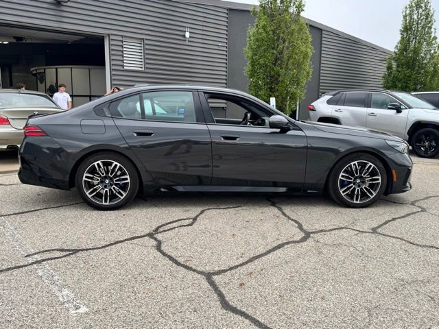 Certified 2024 BMW 540i xDrive w/ Premium Package AWD/4WD image 11
