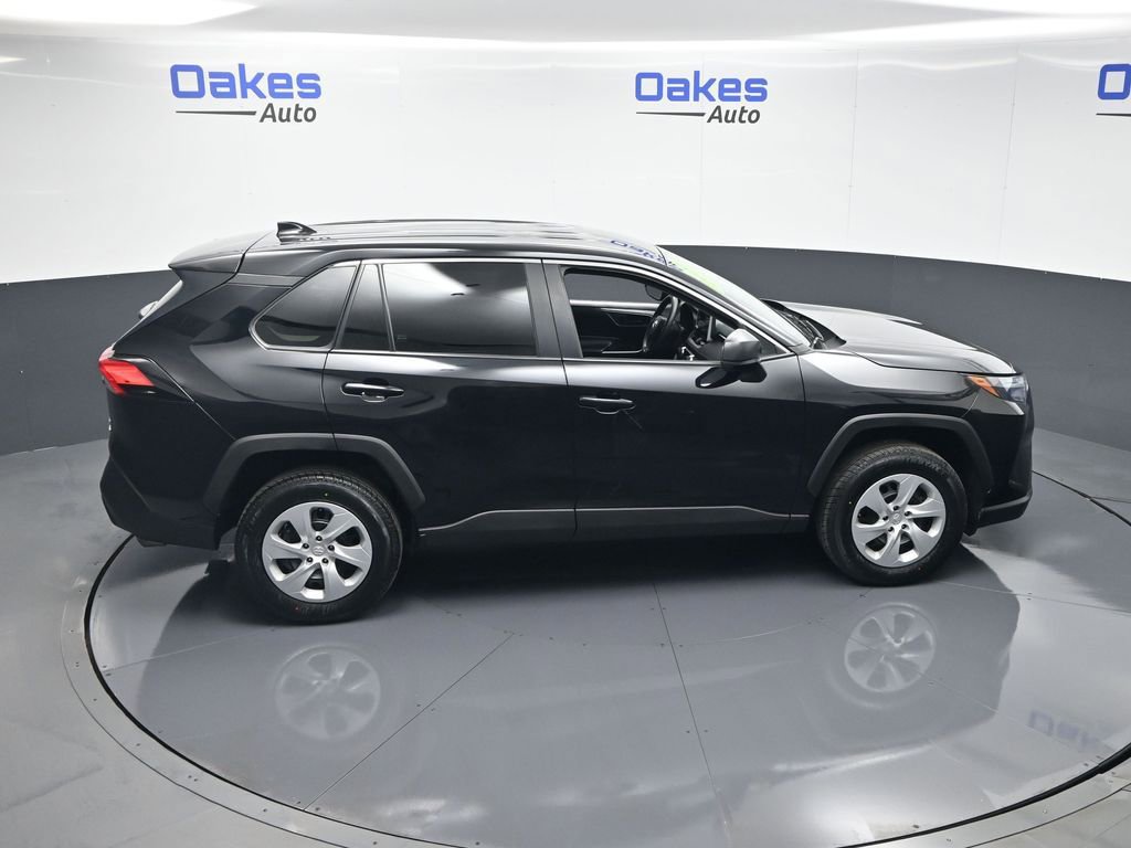 Used 2024 Toyota RAV4 LE image 53