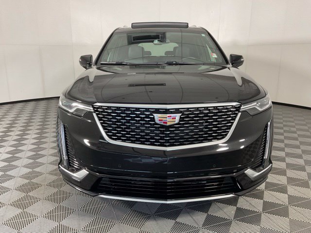 Used 2025 Cadillac XT6 Premium Luxury w/ LPO, Floor Liner Package AWD/4WD image 2