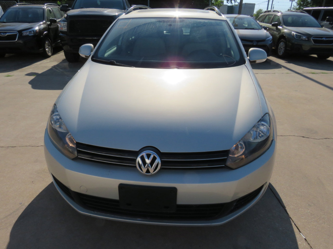 Used 2011 Volkswagen Jetta TDI image 2