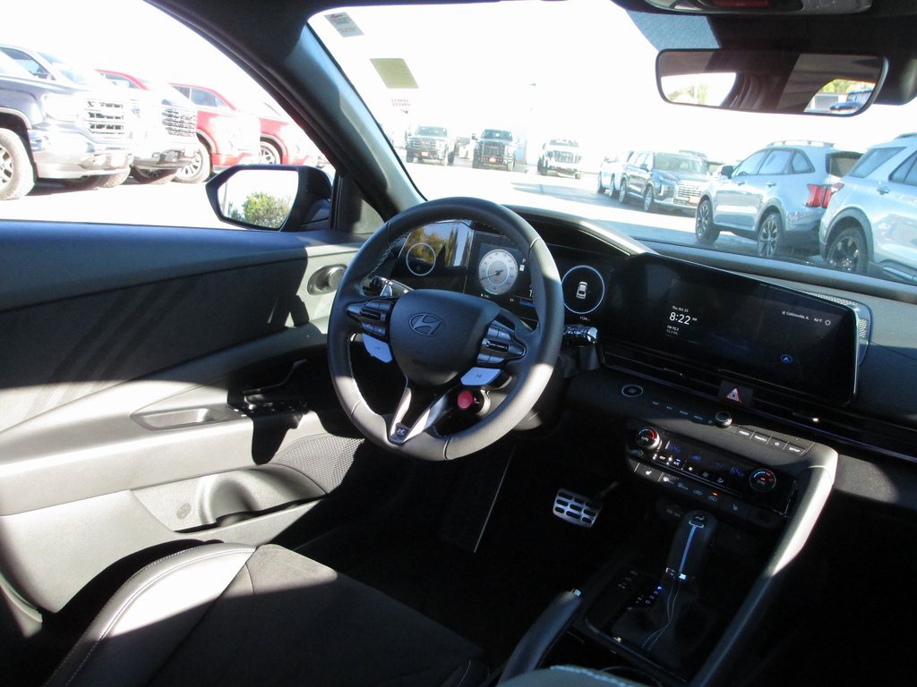 Used 2025 Hyundai Elantra N image 21