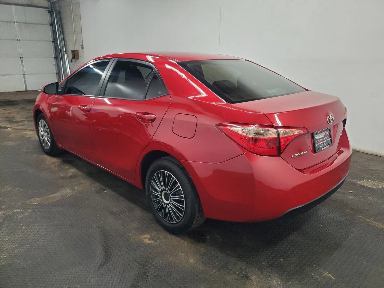 Used 2019 Toyota Corolla LE image 5