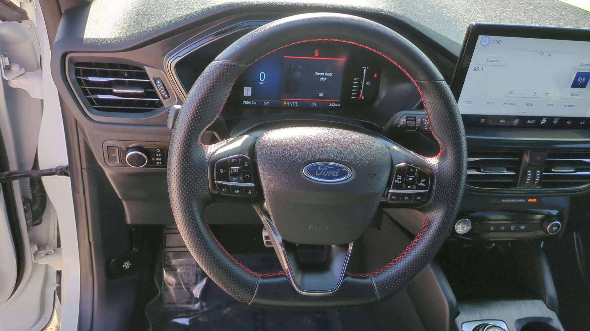 Used 2023 Ford Escape ST-Line w/ Tech Pack #1 FWD image 18