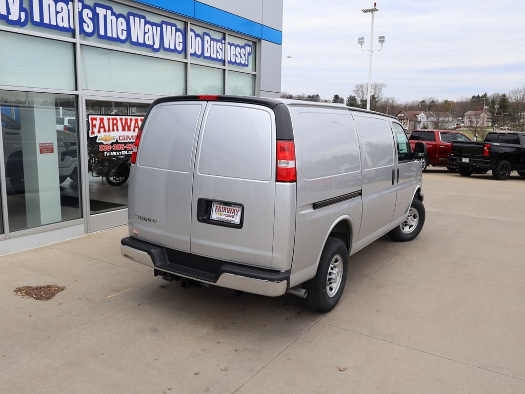 New 2026 Chevrolet Express 2500 w/ Enhanced Convenience Package RWD image 32