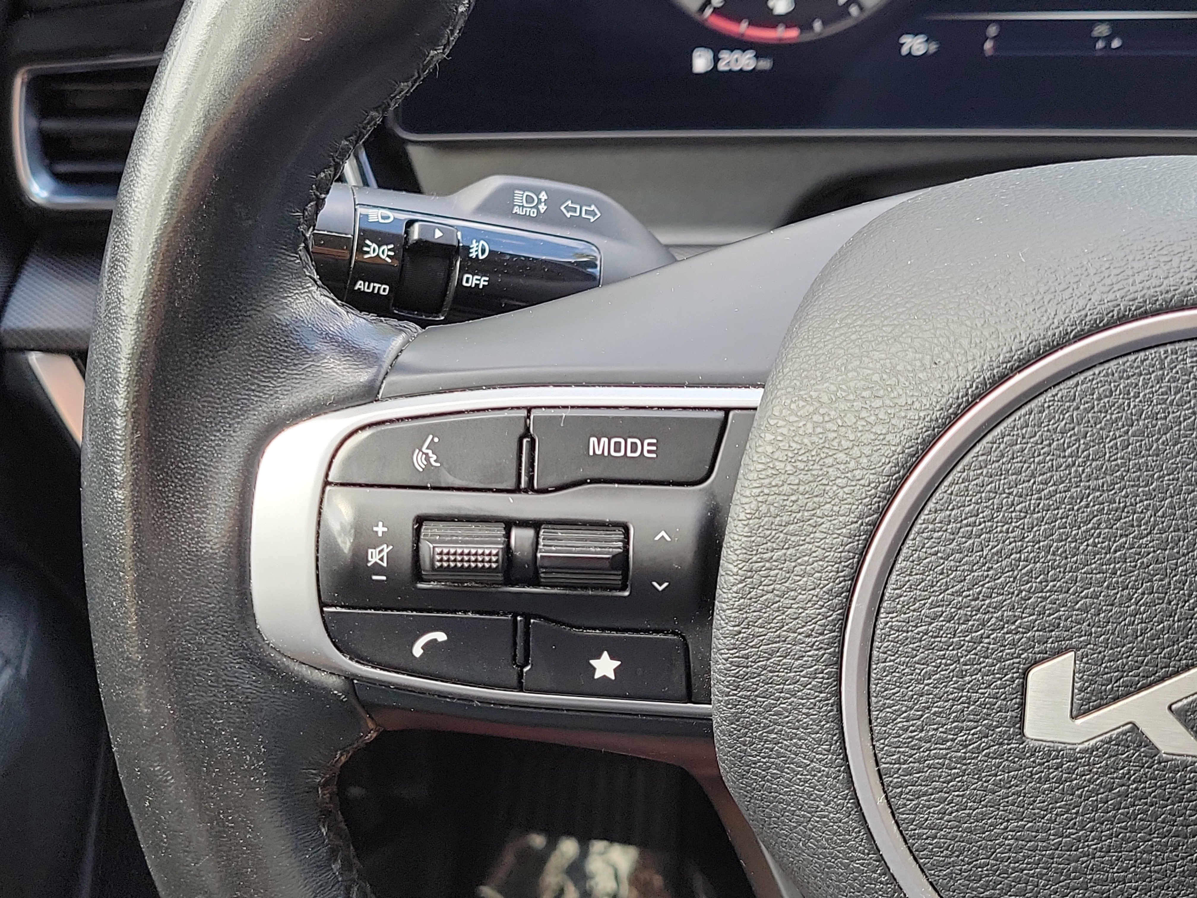 Used 2023 Kia Sportage SX image 19