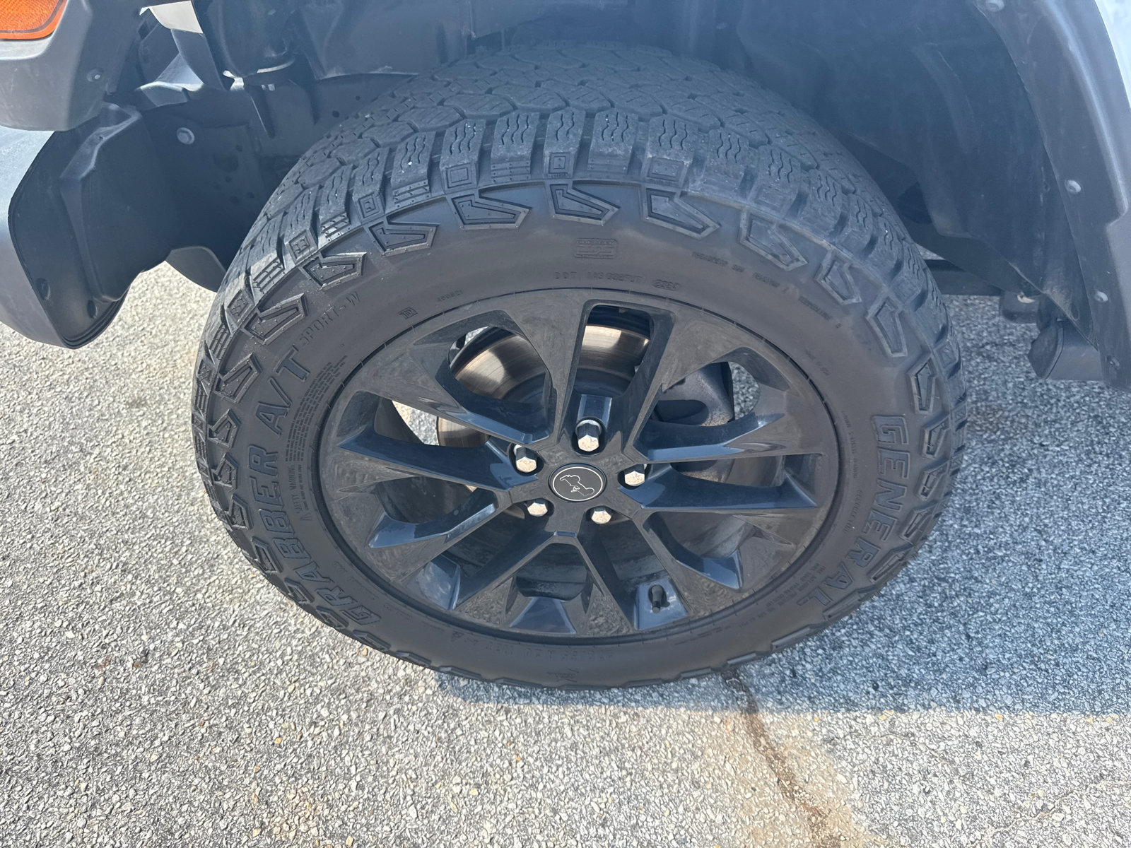 Used 2024 Jeep Gladiator Sport image 11