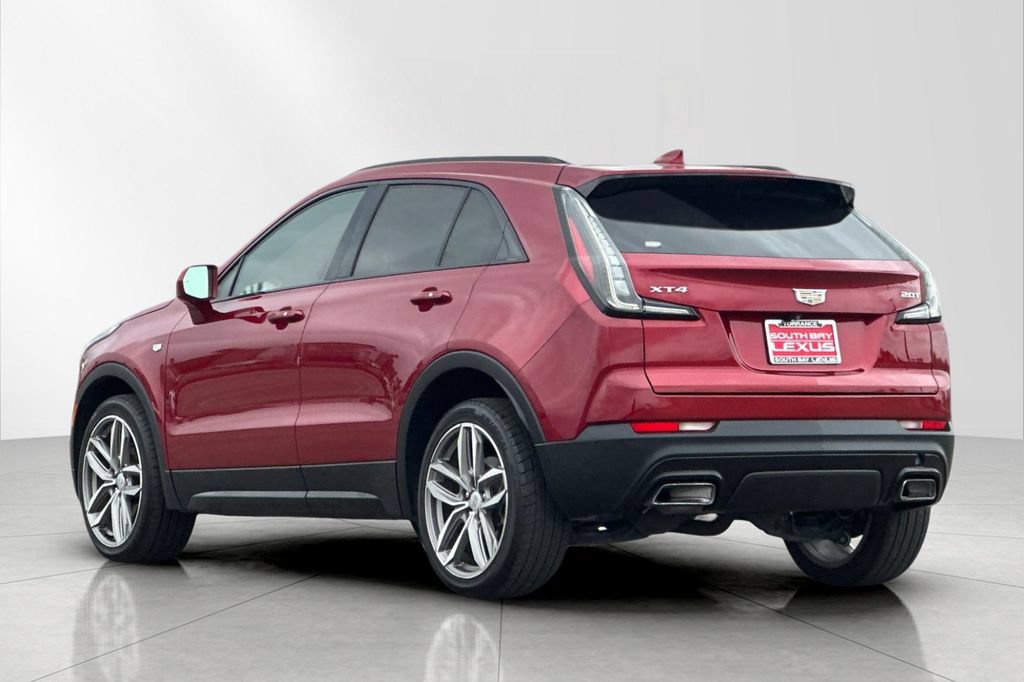 Used 2019 Cadillac XT4 Sport w/ Driver Awareness Package FWD image 4