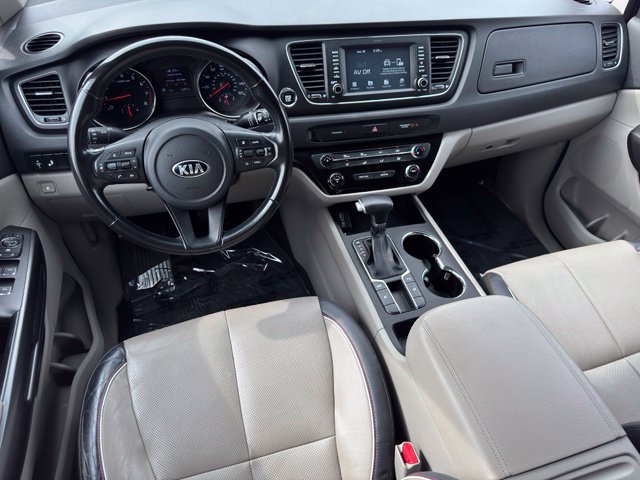 Used 2020 Kia Sedona EX FWD image 13