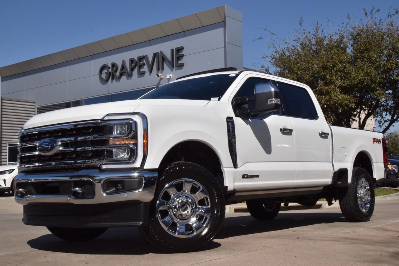 Used 2023 Ford F250 King Ranch w/ Chrome Package image 2