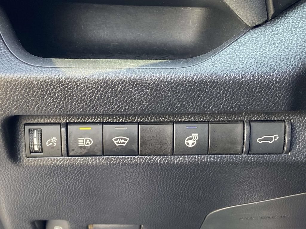 Used 2024 Toyota RAV4 XLE w/ Convenience Package AWD/4WD image 30