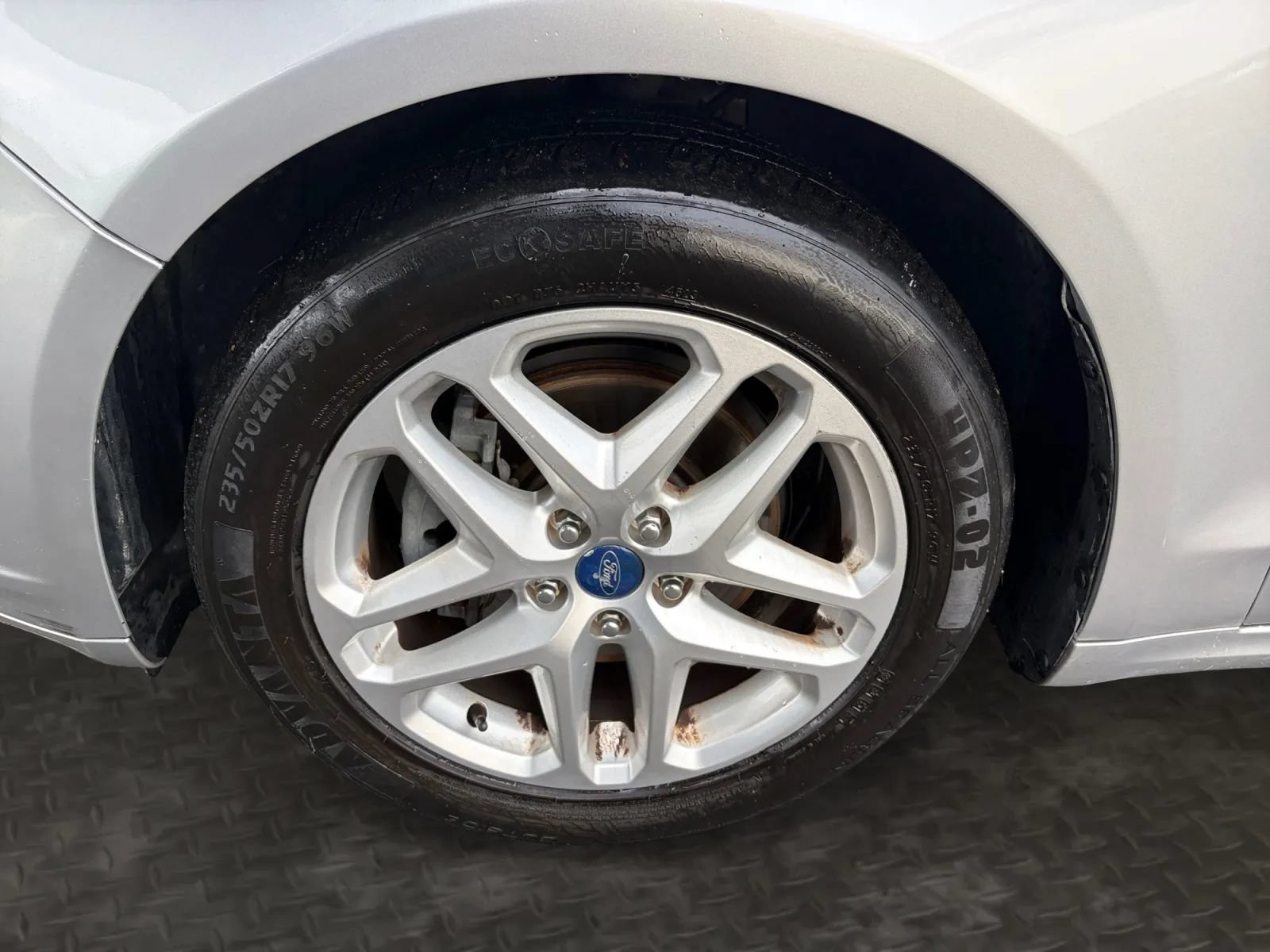 Used 2013 Ford Fusion SE FWD image 33