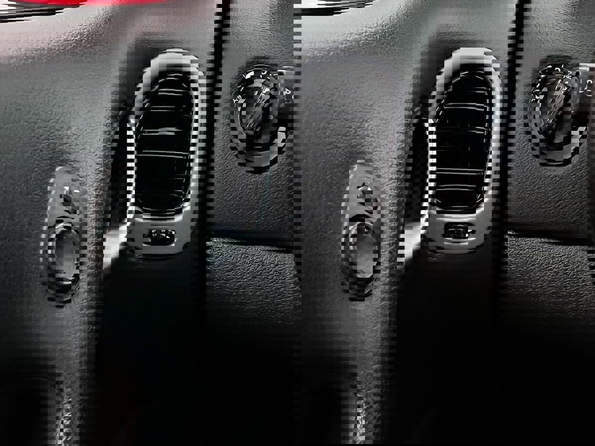 Used 2006 Pontiac GTO image 11