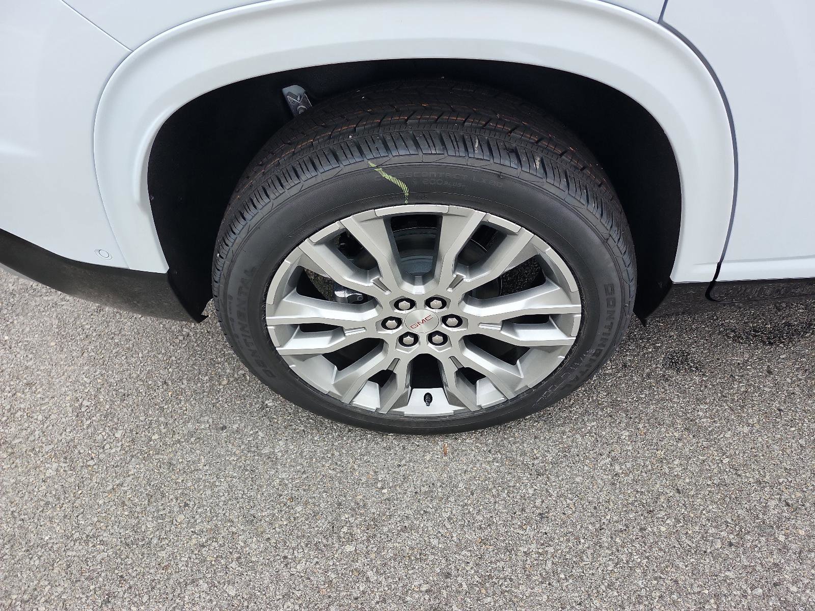 New 2026 GMC Acadia Denali w/ Super Cruise Package image 6