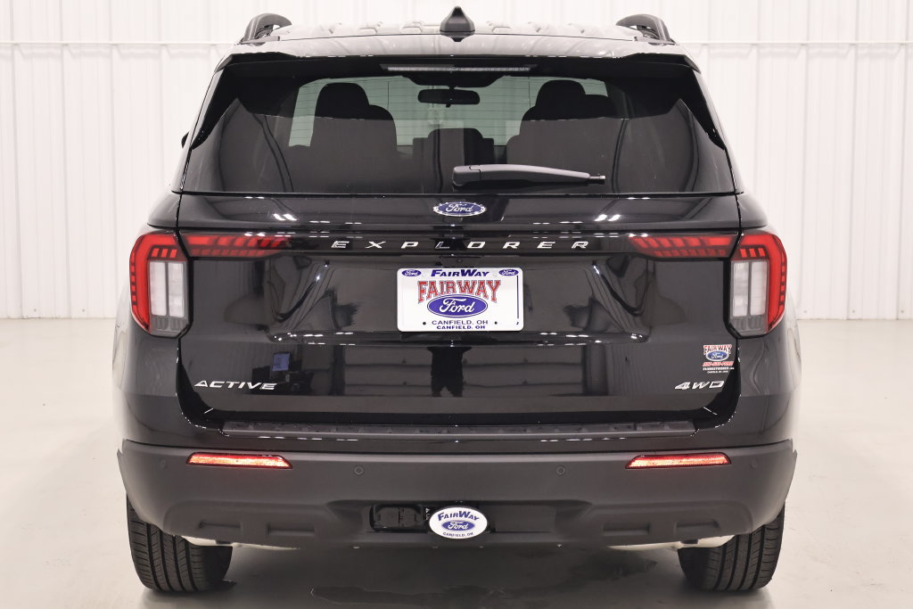 New 2026 Ford Explorer Active AWD/4WD image 8
