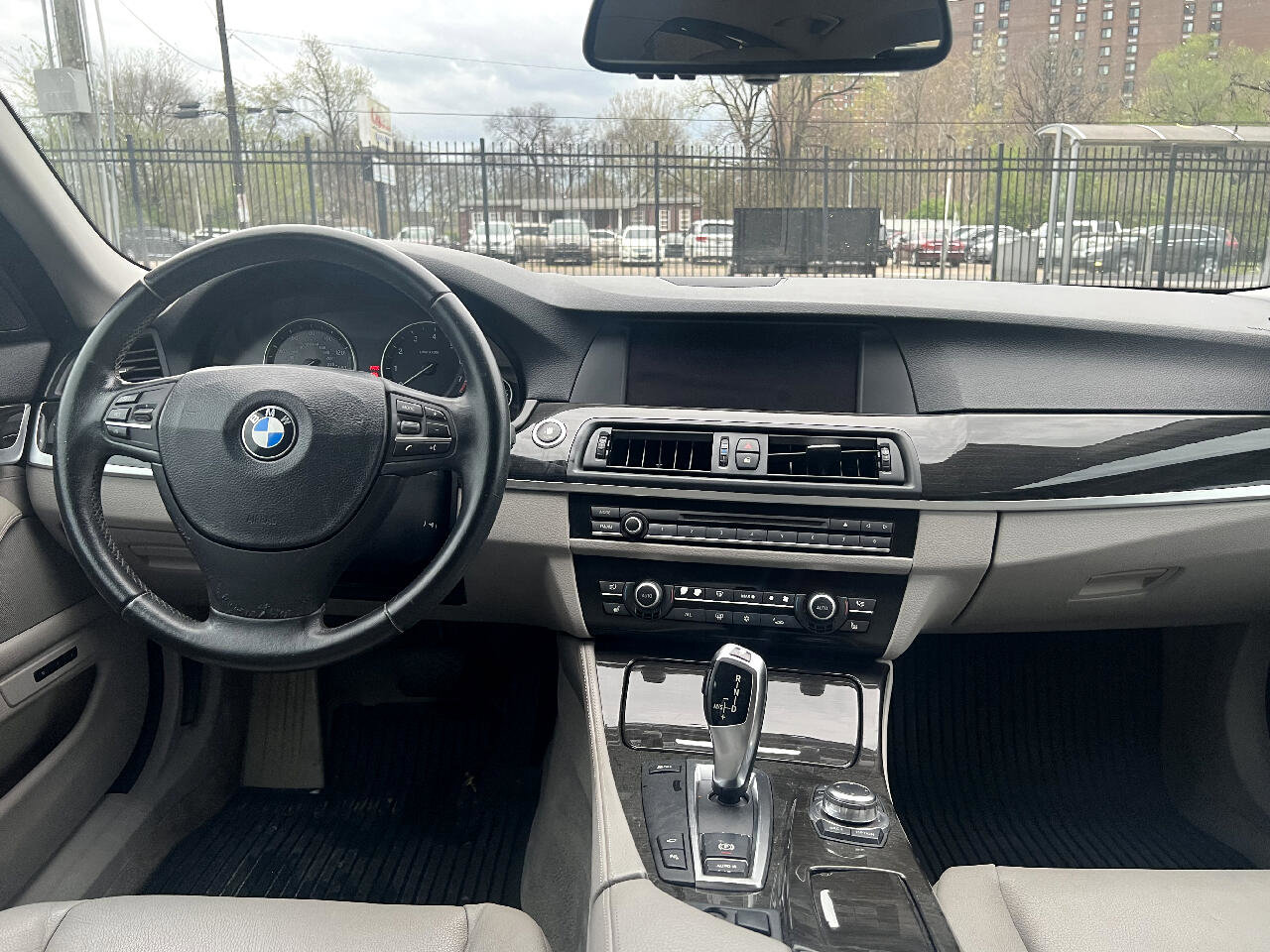 Used 2011 BMW 535i Sedan image 28