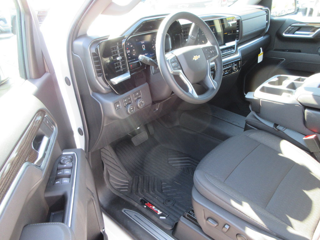 New 2026 Chevrolet Silverado 1500 LT w/ Z71 Off-Road Package AWD/4WD image 14