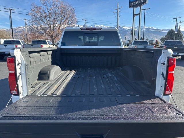 Used 2024 Chevrolet Silverado 3500 High Country w/ High Country Premium Package image 13