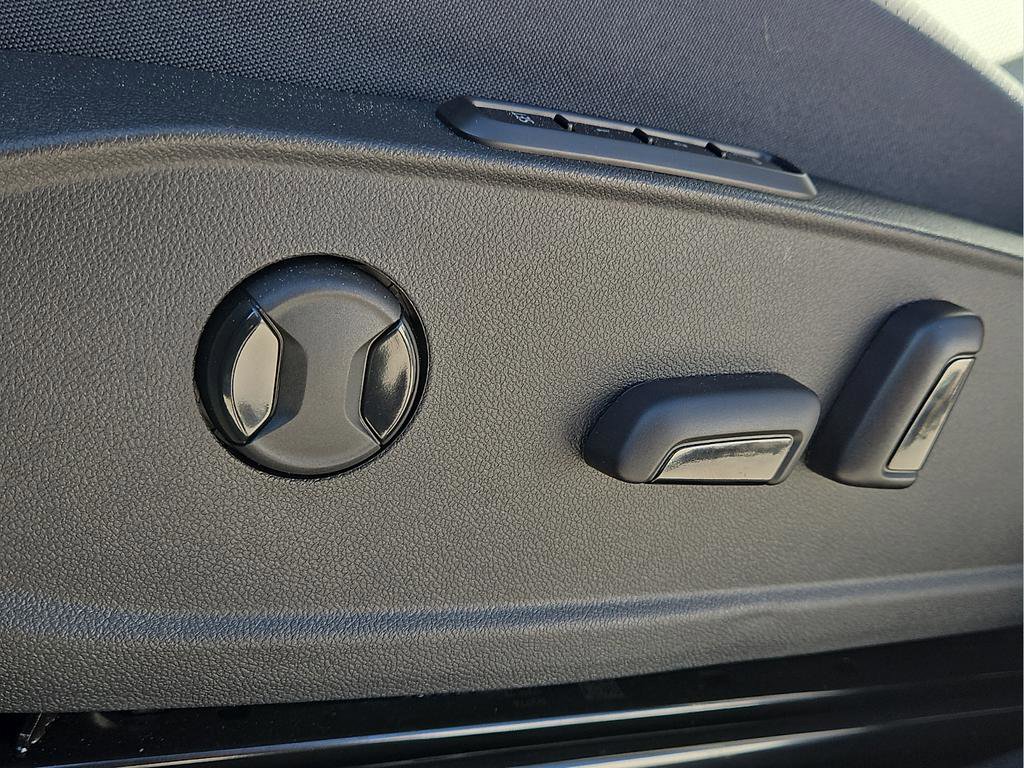 New 2026 Volkswagen ID.4 Pro S Plus AWD/4WD image 18