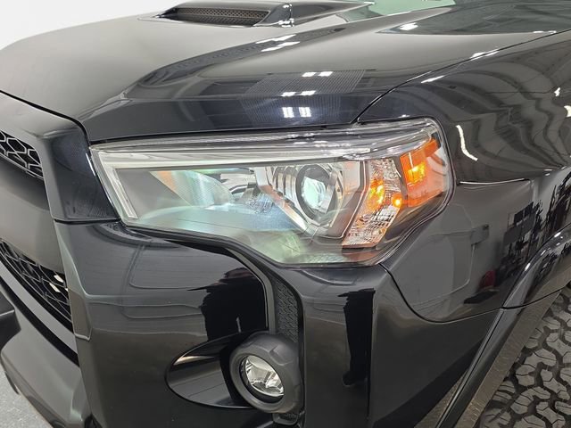 Used 2021 Toyota 4Runner Venture w/ Moonroof Package image 30