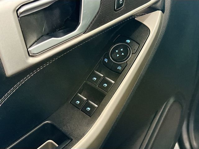 Used 2020 Ford Explorer XLT w/ Equipment Group 202A image 15