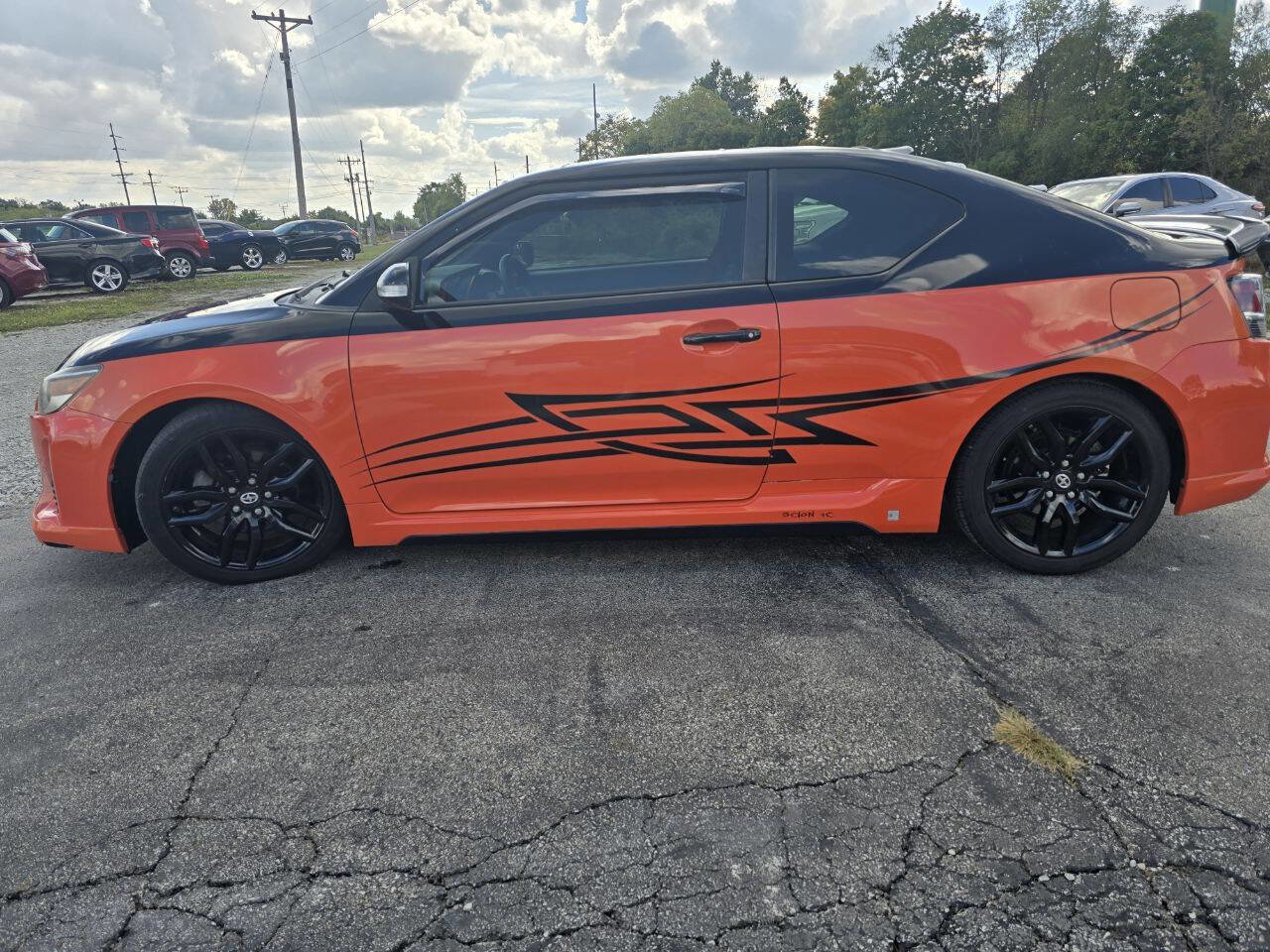 Used 2015 Scion tC image 9