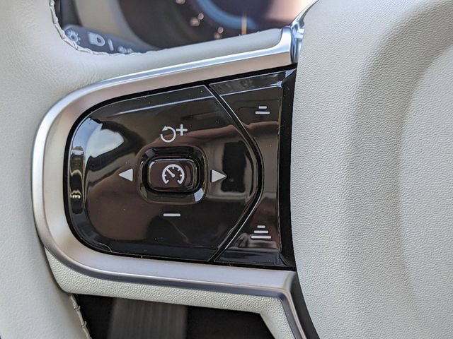 New 2025 Volvo XC60 B5 Plus w/ Protection Package Premier image 29