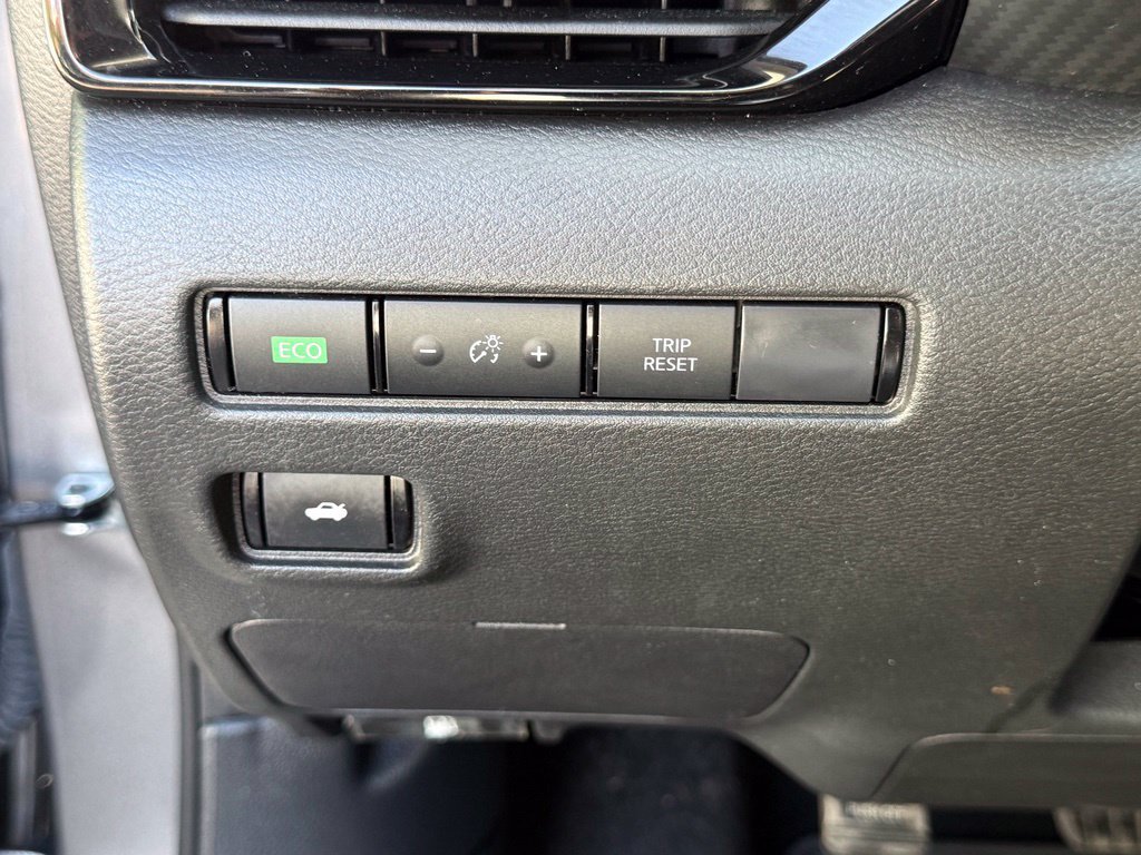 Used 2023 Nissan Sentra SR FWD image 17