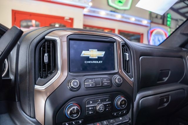 Used 2019 Chevrolet Silverado 1500 High Country image 22
