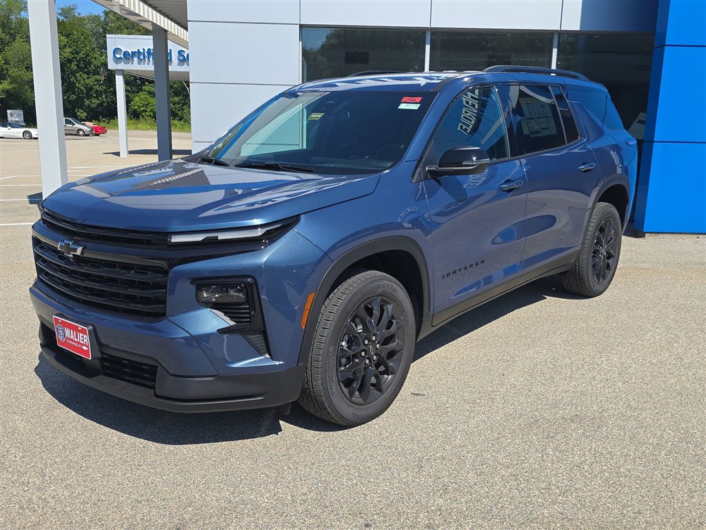 New 2026 Chevrolet Traverse LT w/ Midnight/Sport Edition image 1